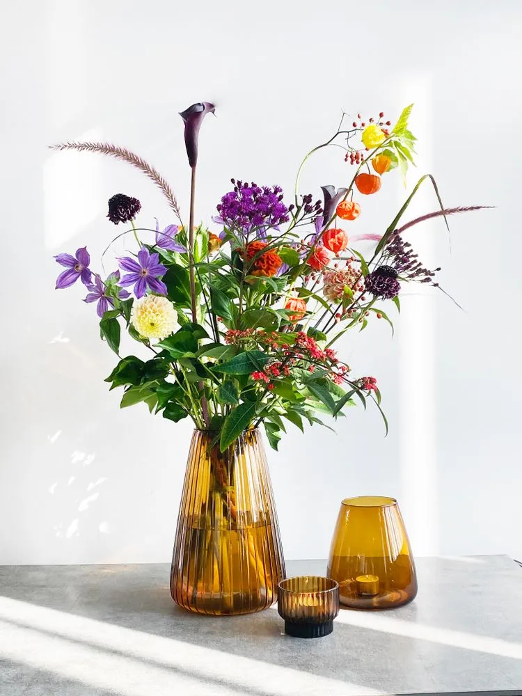 Dim vase