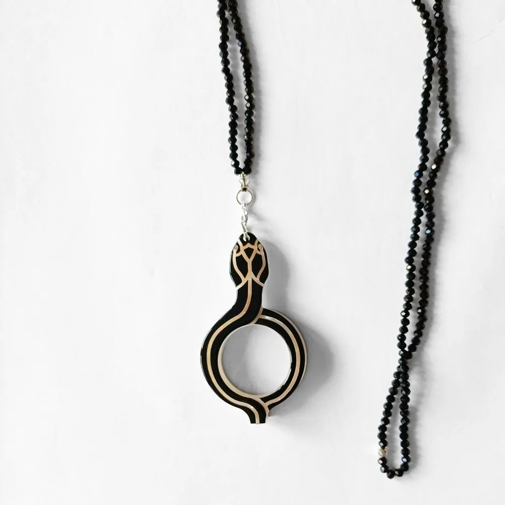 Pendant glasses snake